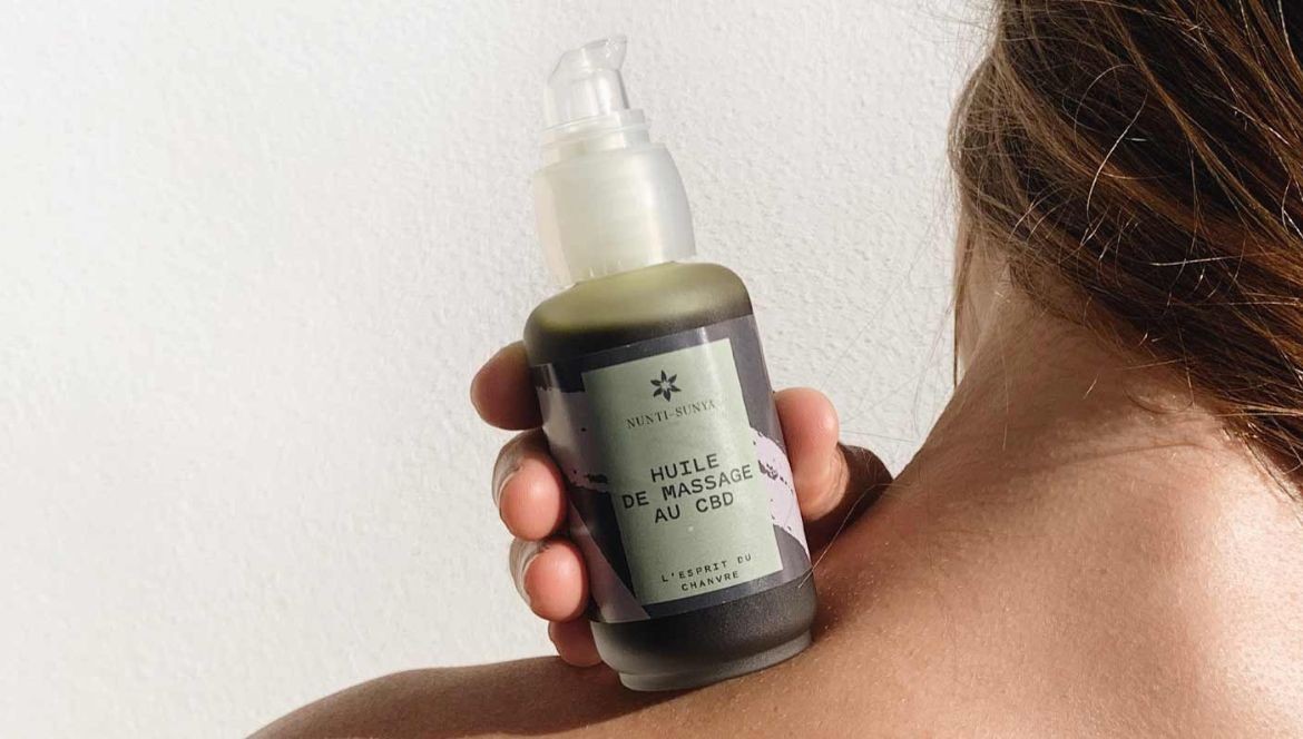 Huile de massage au CBD : Découvrez ces bienfaits et nos conseils d’utilisation.